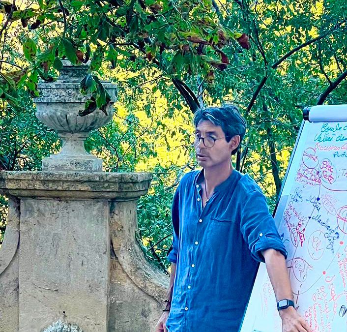 Apprendre la PNL dans le jardin :)