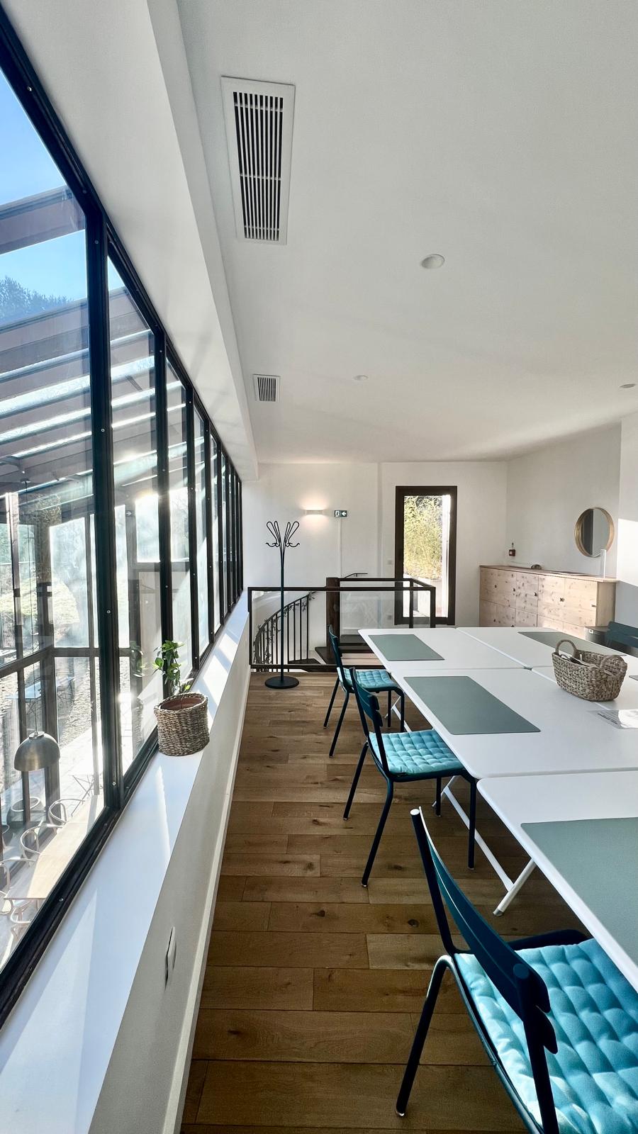 Bastide IKIGAI Coworking à Aix en Provence - IKI Atelier, location bureau personnel en open space jusqu’à 6 personnes max.